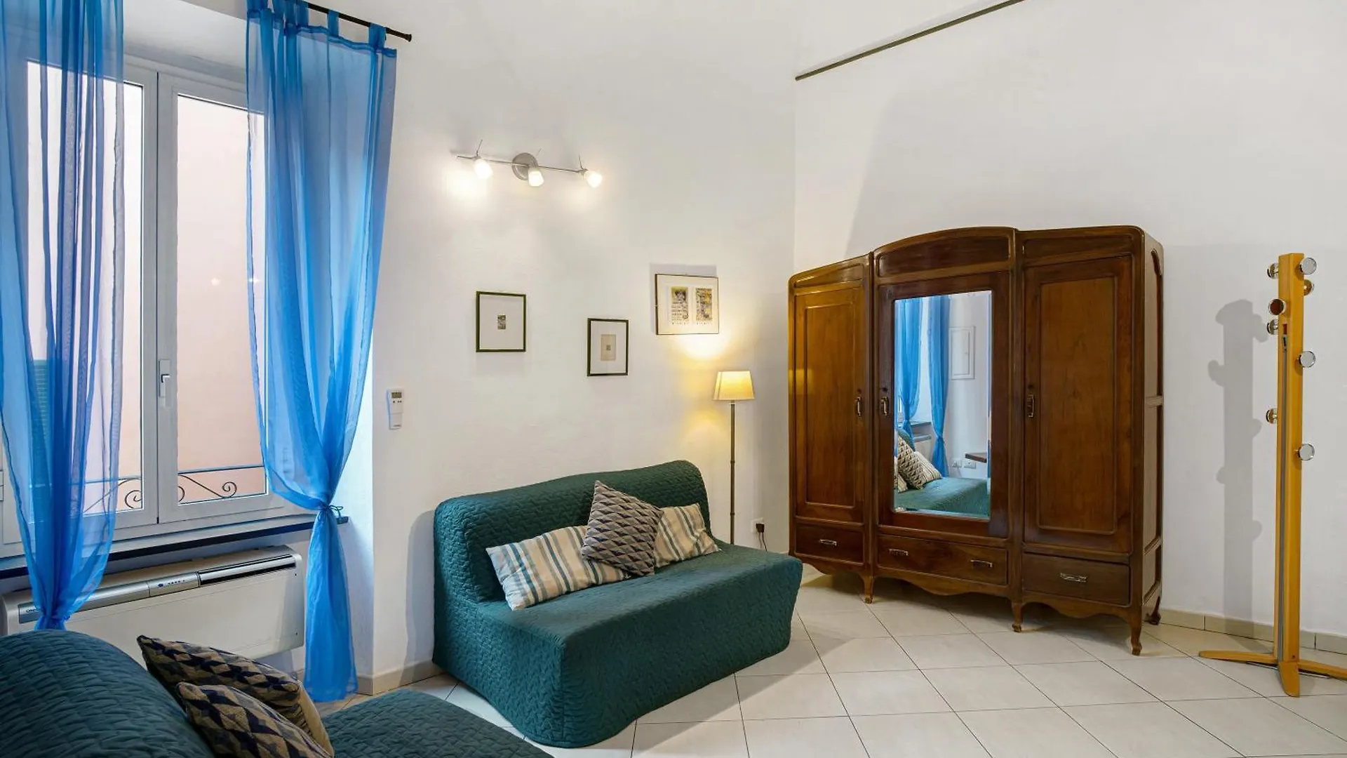 Loft Nel Centro Di Alassio 0*,  Italy