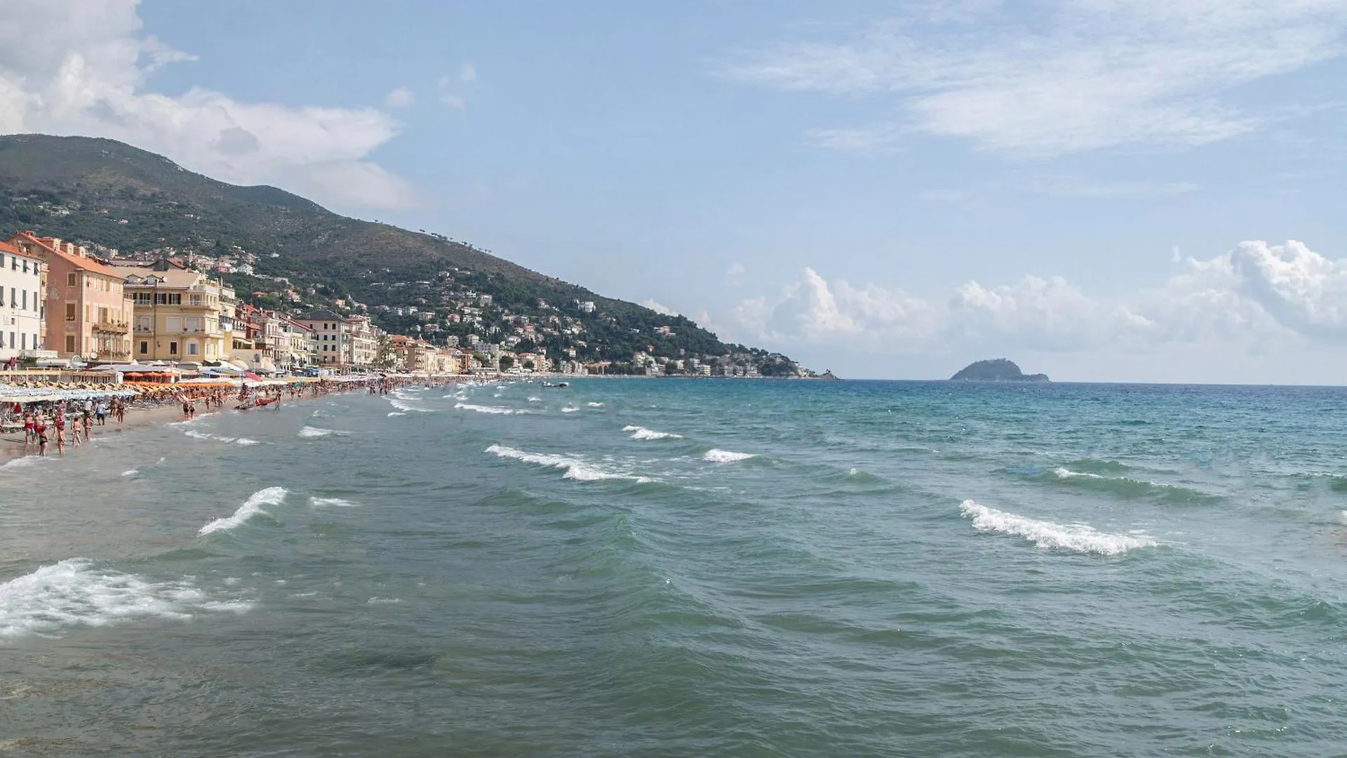 Loft Nel Centro Di Alassio
